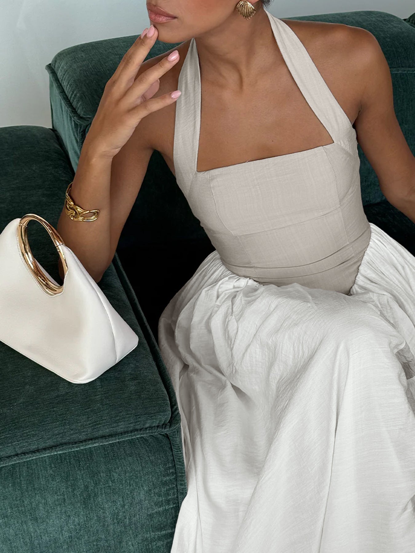 fb8efb455e1f42e98bfd6c4f52d17e82-Max